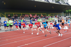 Mädels laufen alle los